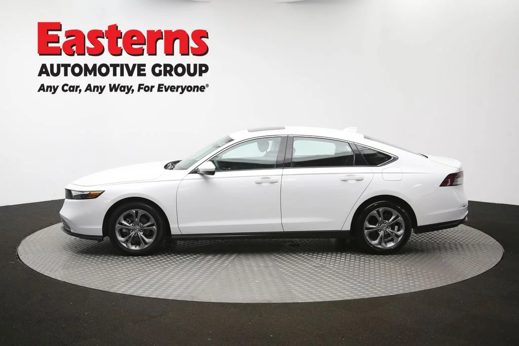 Used 2023 White Honda EX image 62