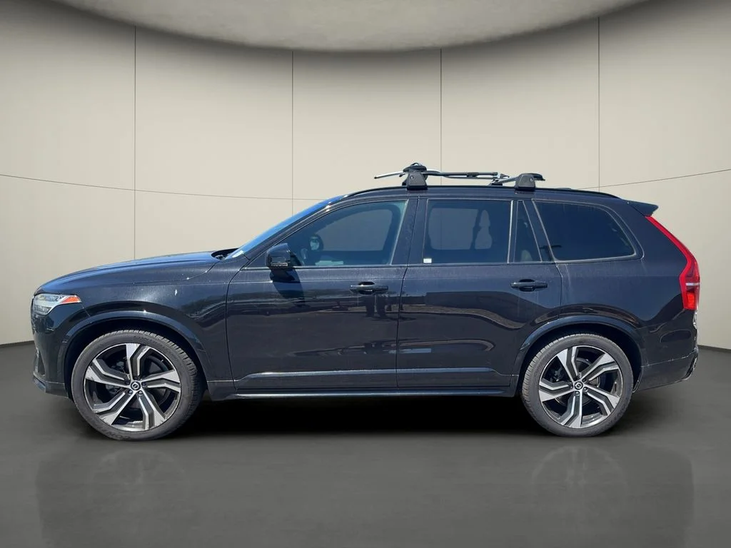 Used 2020 Black Volvo T6 R-Design image 4