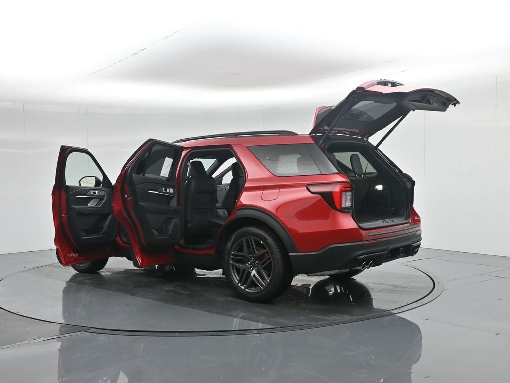 New 2026 Rapid Red Metallic Tinted Clearcoat Ford ST image 40