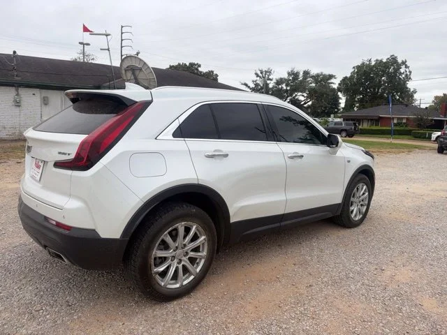 Used 2022 White Cadillac Luxury image 14