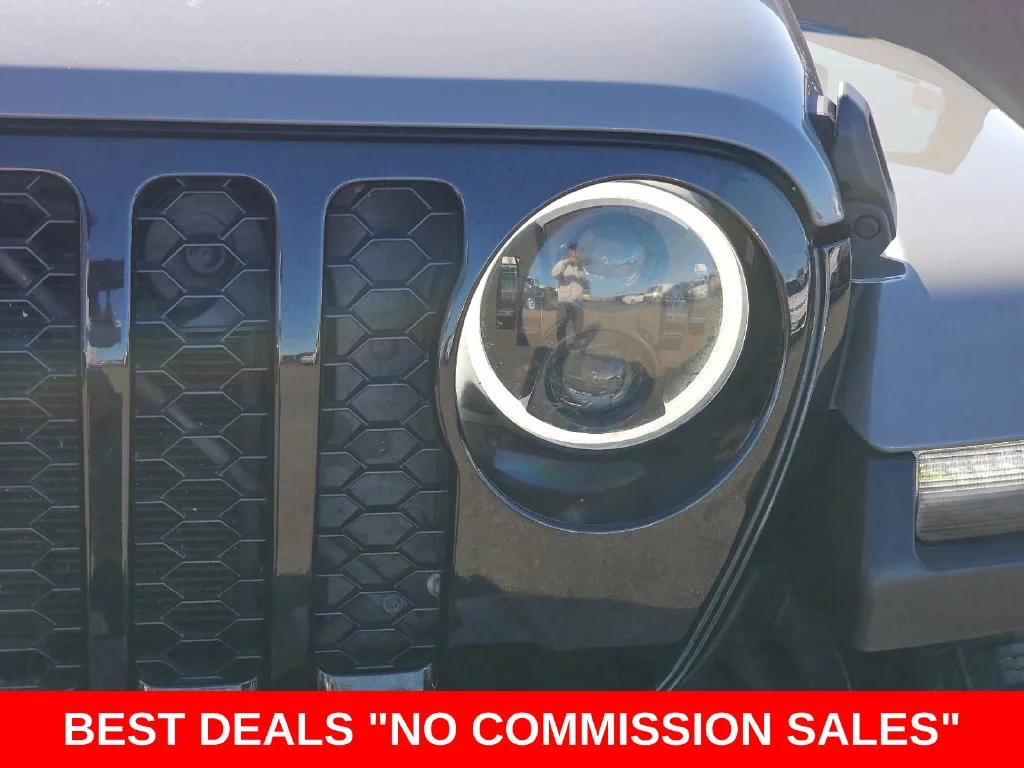 Used 2022 Gray Jeep Willys image 32