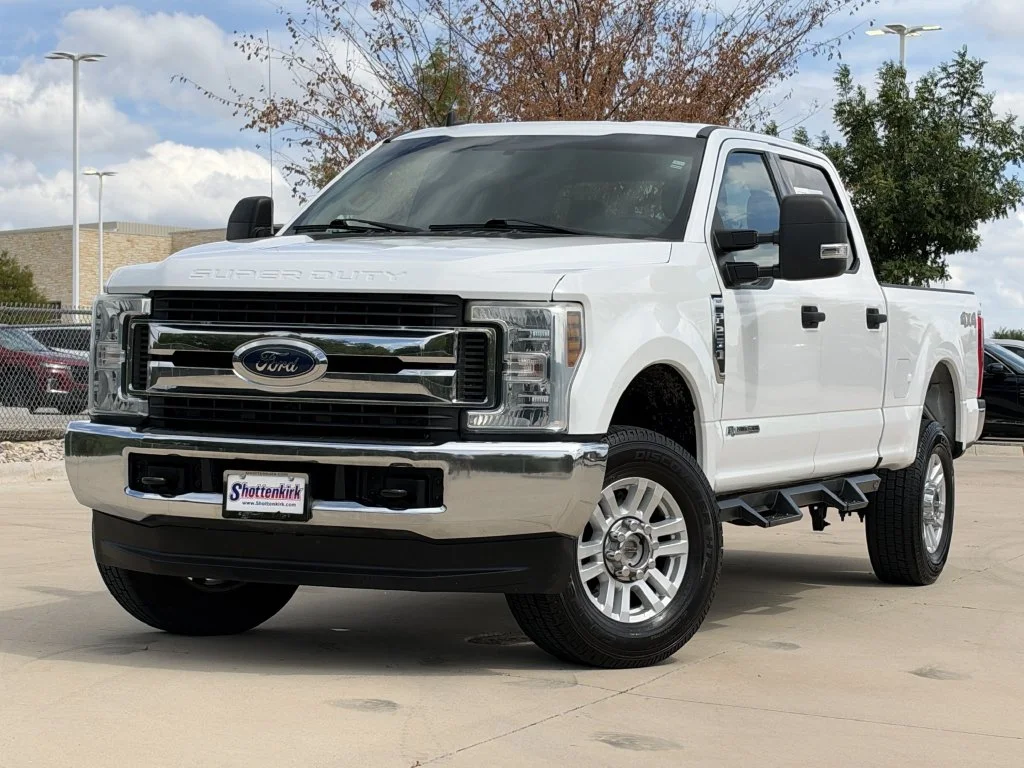 Used 2019 White Ford XLT image 2