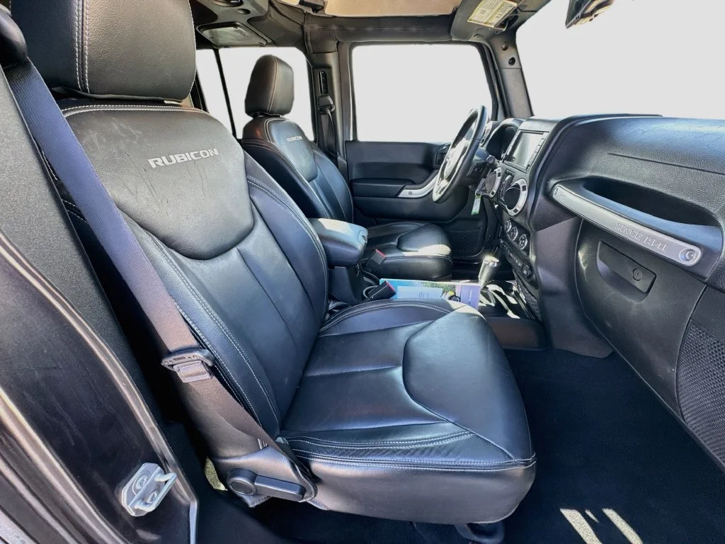 Used 2017 Gray Jeep Unlimited Rubicon image 30