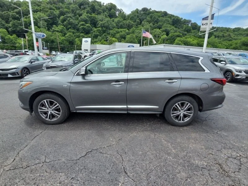 Used 2020 Gray INFINITI PURE image 4