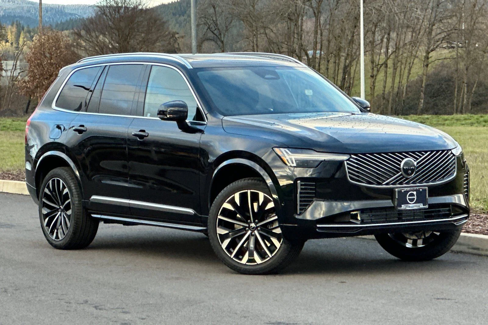 2026 Volvo XC90 T8 Recharge Plus Bright 7-Seat 4WD's photo