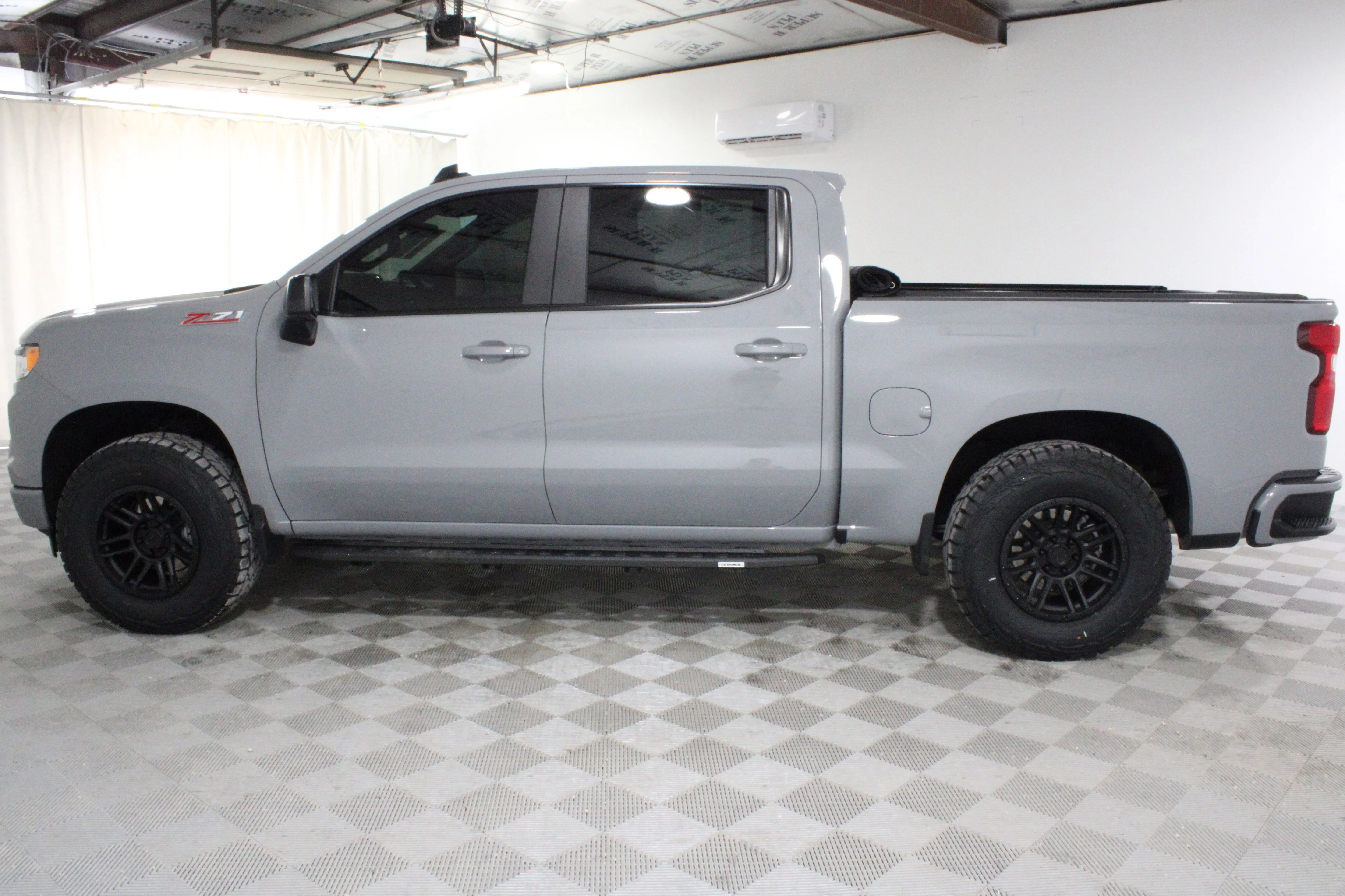 2024 Chevrolet Silverado 1500 RST - Photo 32