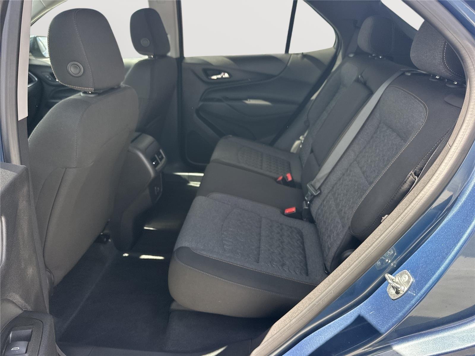 Used 2024 Lakeshore Blue Metallic Chevrolet LT image 19