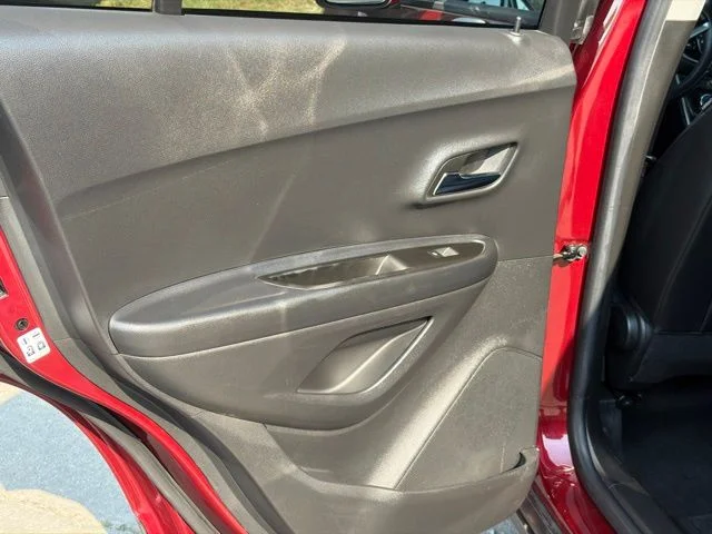 Used 2022 Red Chevrolet LT image 14