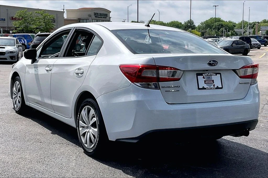 Used 2022 White Subaru Base image 12