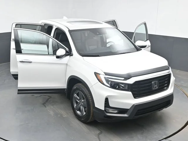 Used 2023 White Honda RTL-E image 49