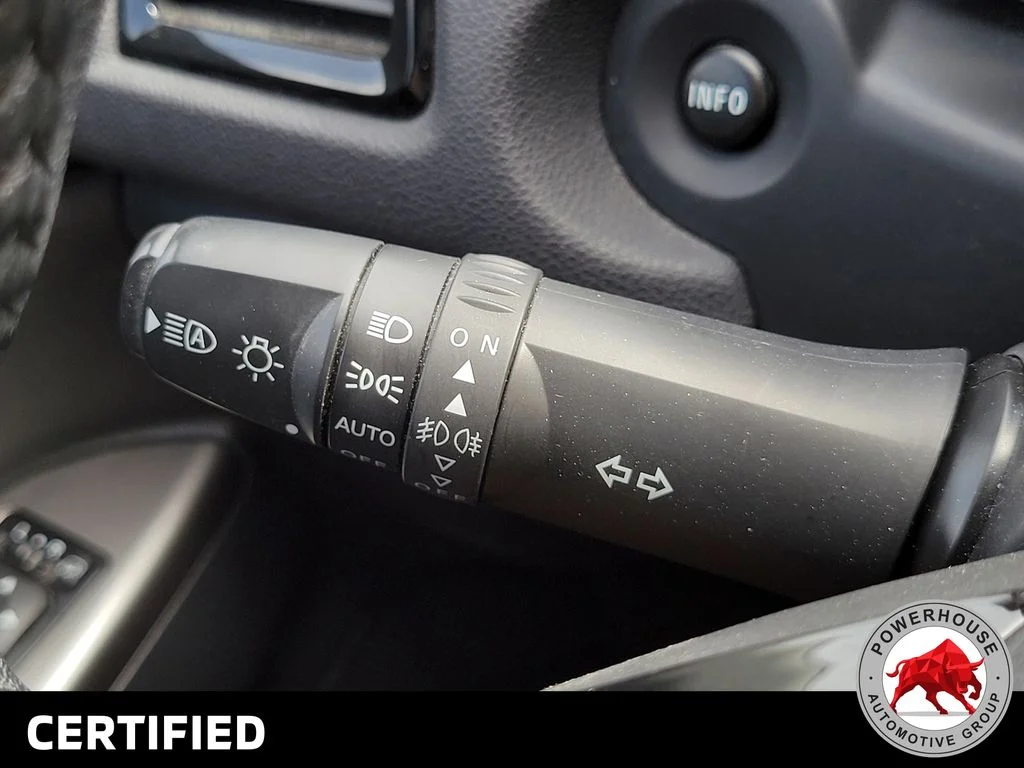 Used 2024  Mitsubishi  image 30