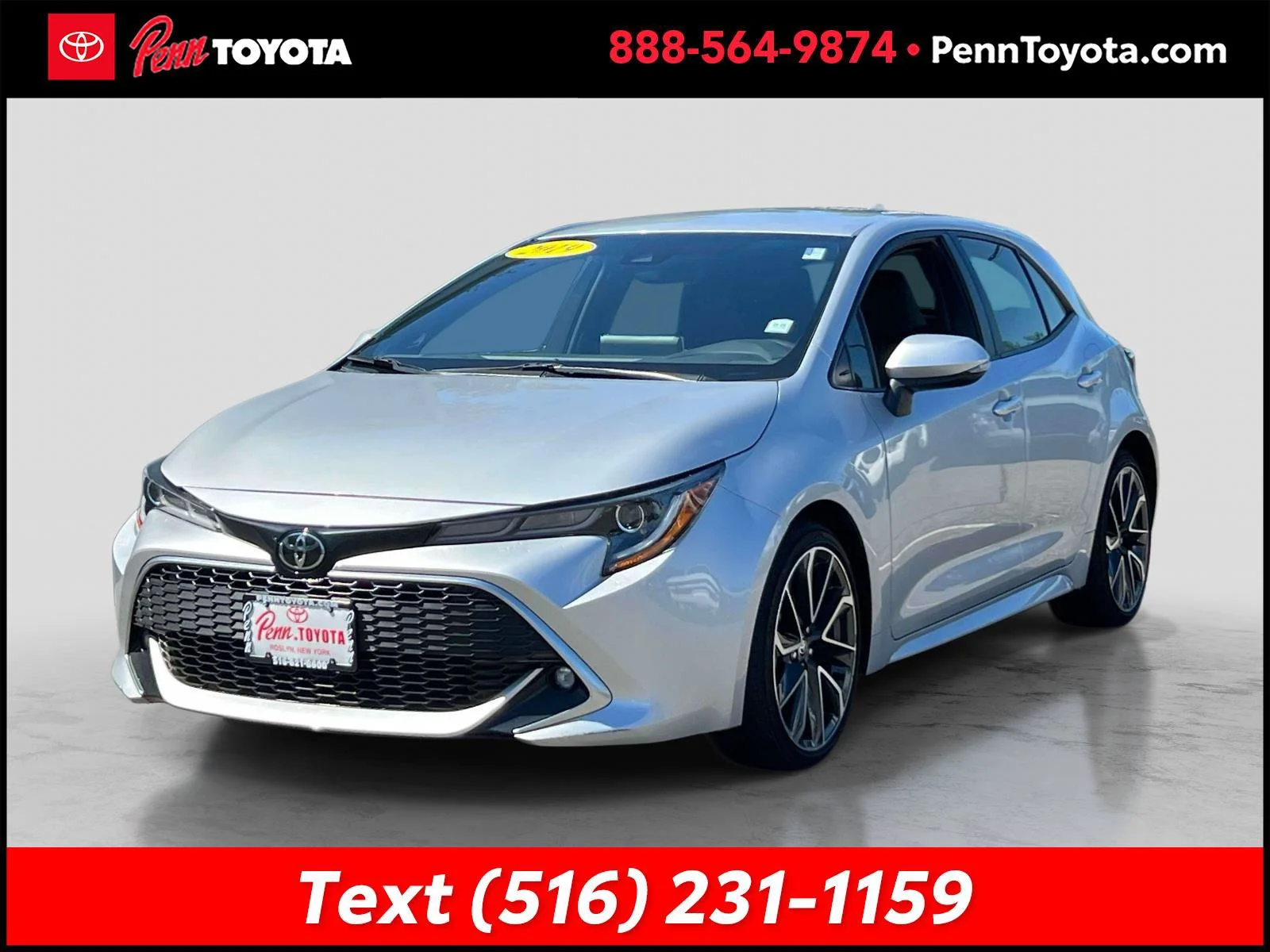 Used 2019 CLASSIC SILVER METALLIC Toyota XSE image 4
