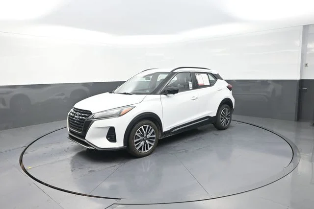 Used 2024 White Nissan SR image 65