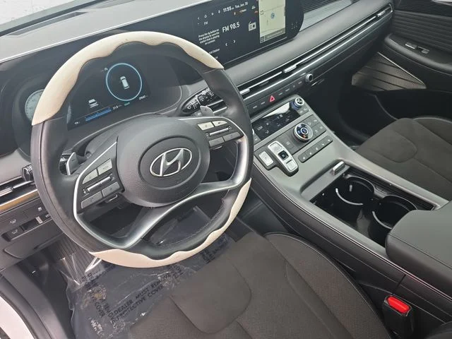 Used 2024 White Hyundai Calligraphy Night Edition image 18
