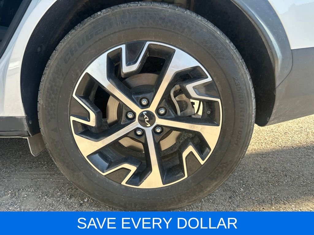 Used 2023 White Kia EX image 19