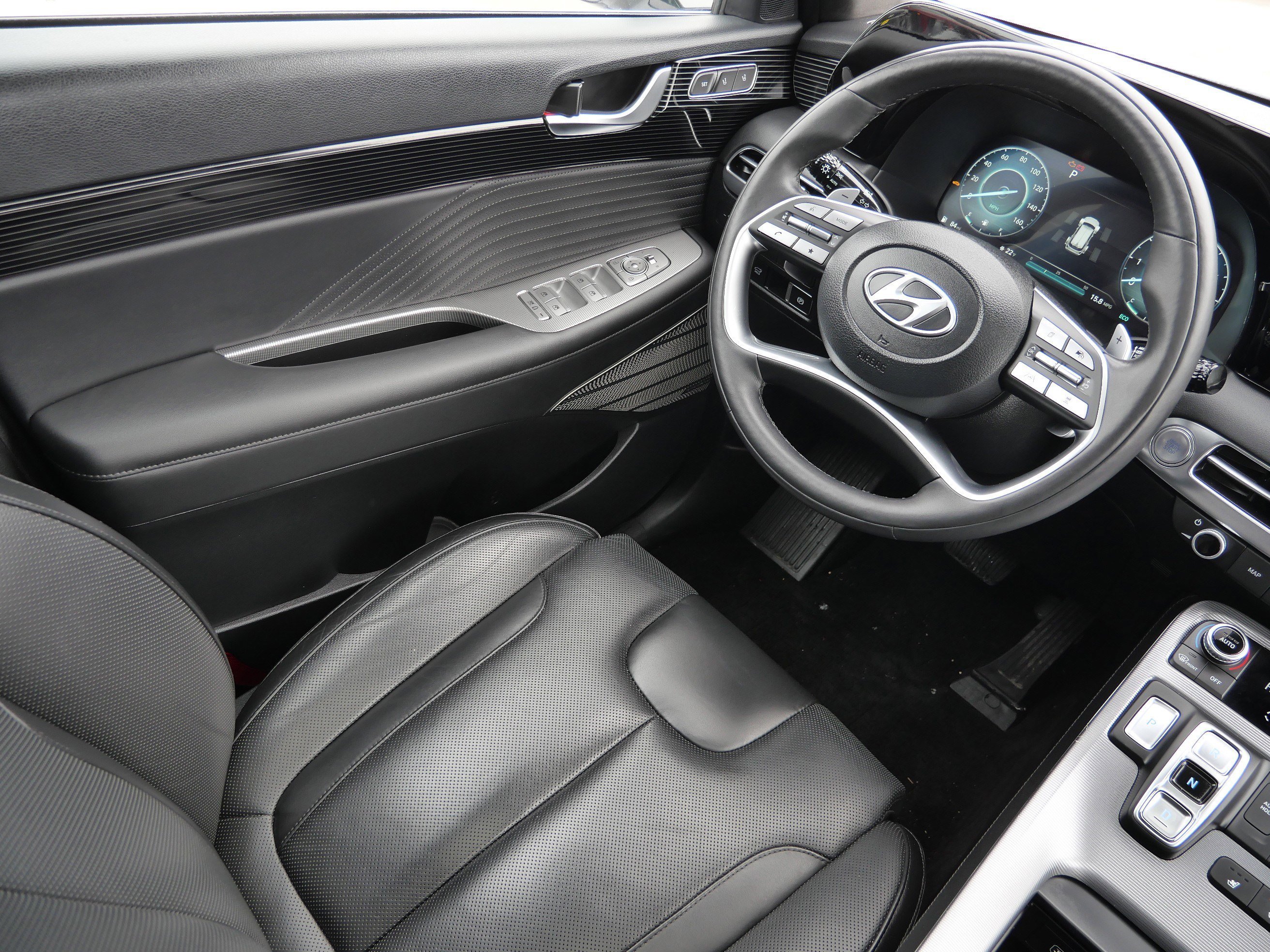 Certified Used 2023 Hyper White Hyundai Calligraphy image 9