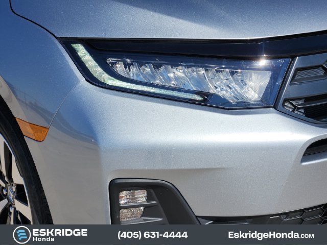 Certified Used 2026 Solar Silver Metallic Honda EX-L image 9