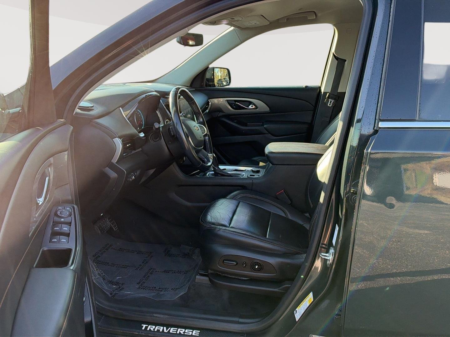 Used 2020 Mosaic Black Metallic Chevrolet LT Leather image 3
