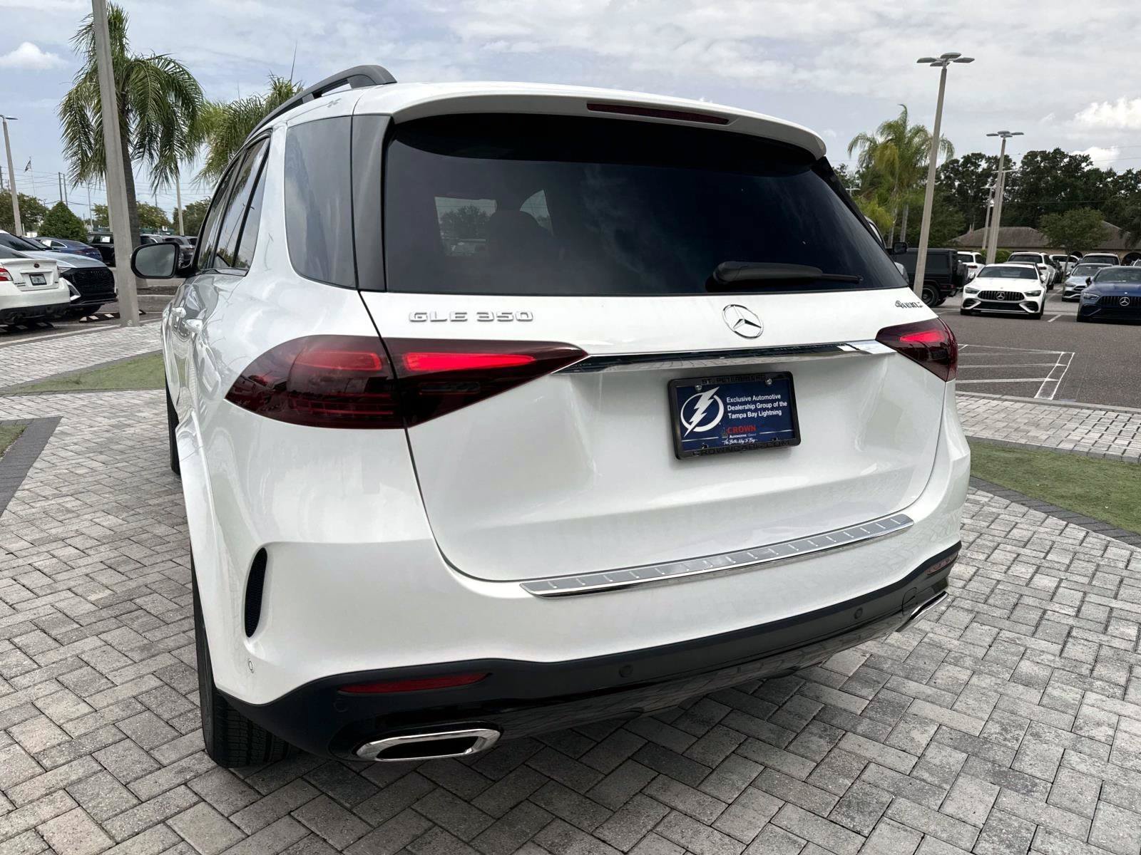 New 2026 Polar White Mercedes-Benz 350 4MATIC® SUV image 9