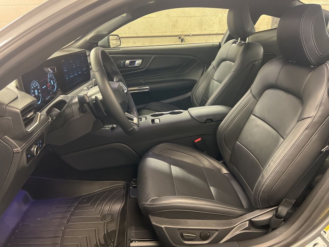 Used 2025 Gray Ford GT Premium image 9