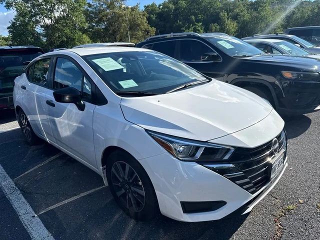 2024 Nissan Versa 1.6 S