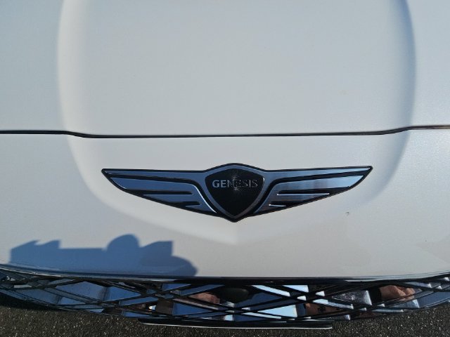 Used 2025 White Genesis 2.5T Prestige image 36