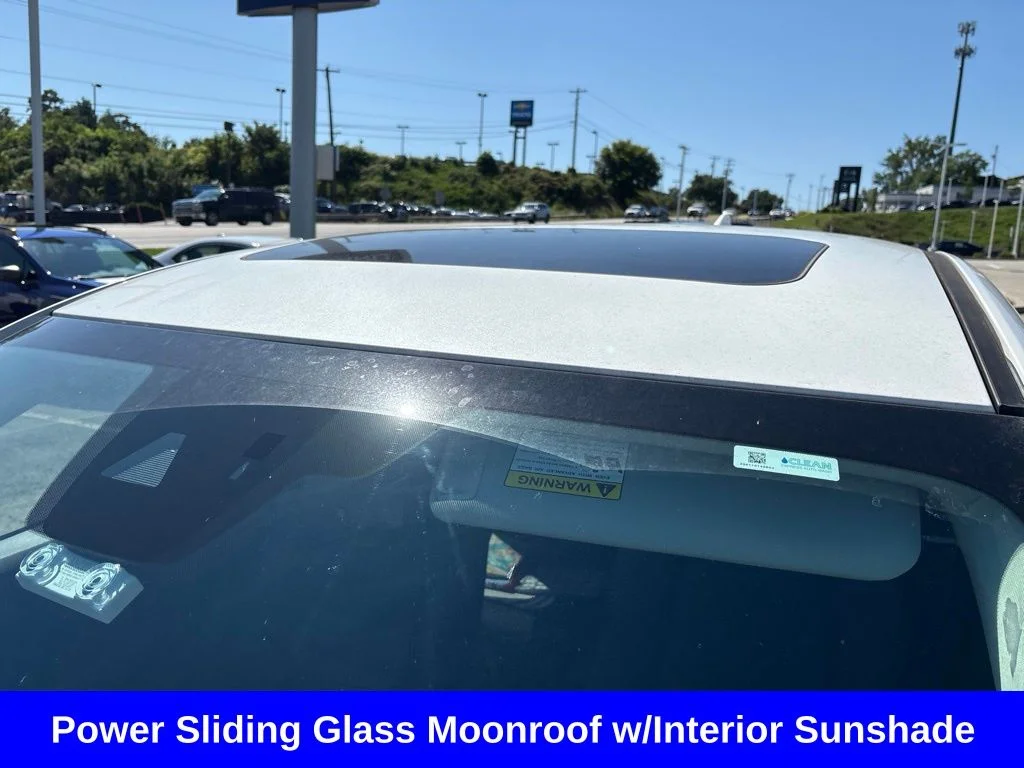 Used 2021 White Mazda Touring image 12