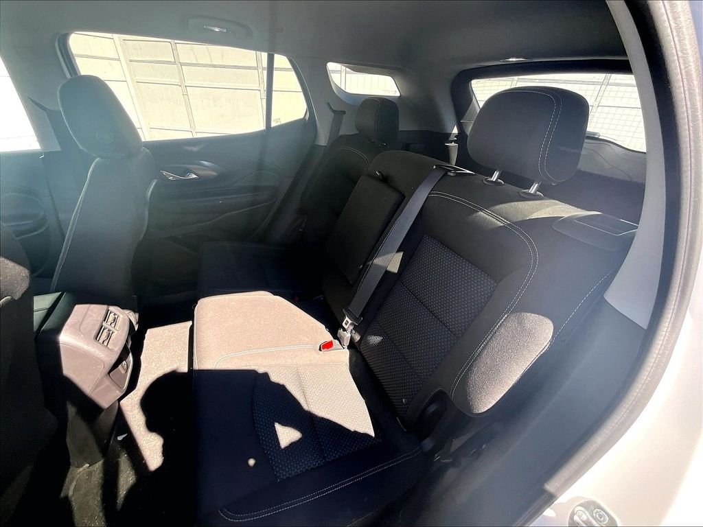 Used 2024 Summit White GMC SLE image 15