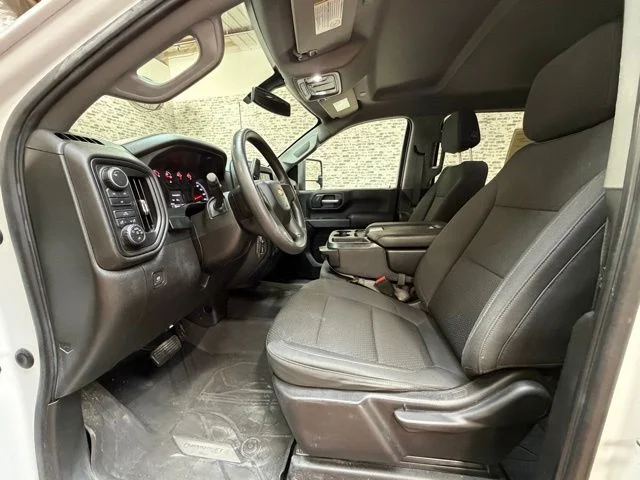 Used 2022 Summit White Chevrolet Custom image 16