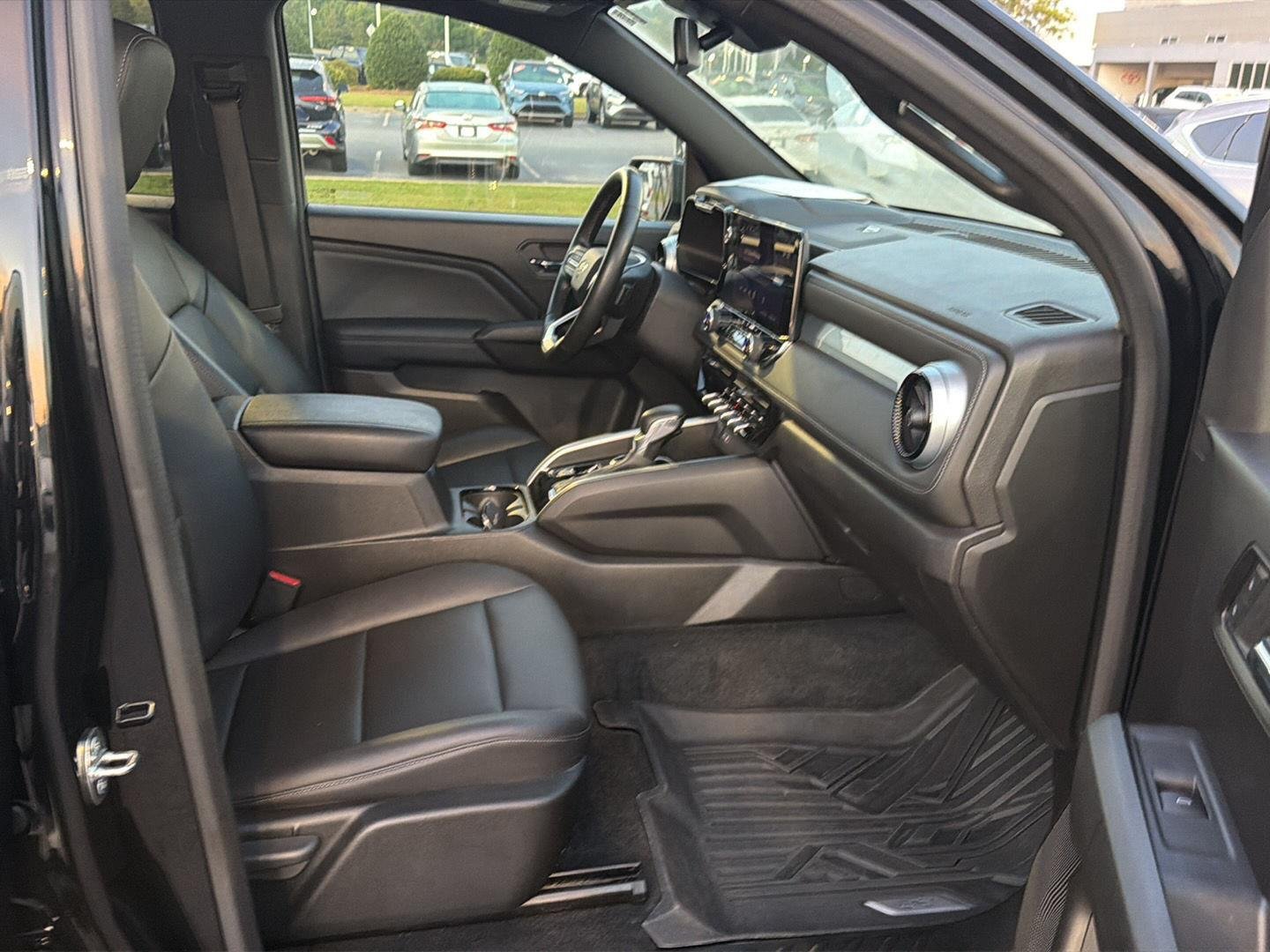 Used 2023 Black Chevrolet 4WD LT image 13