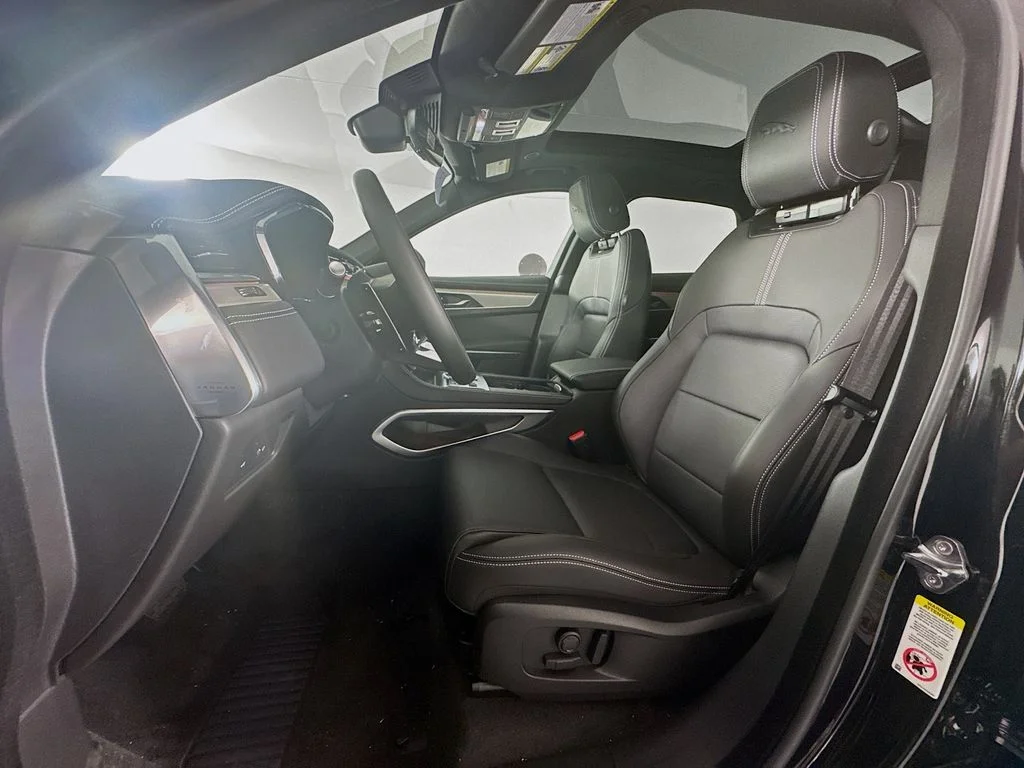 2026 Jaguar F-Pace R-Dynamic S - Photo 20