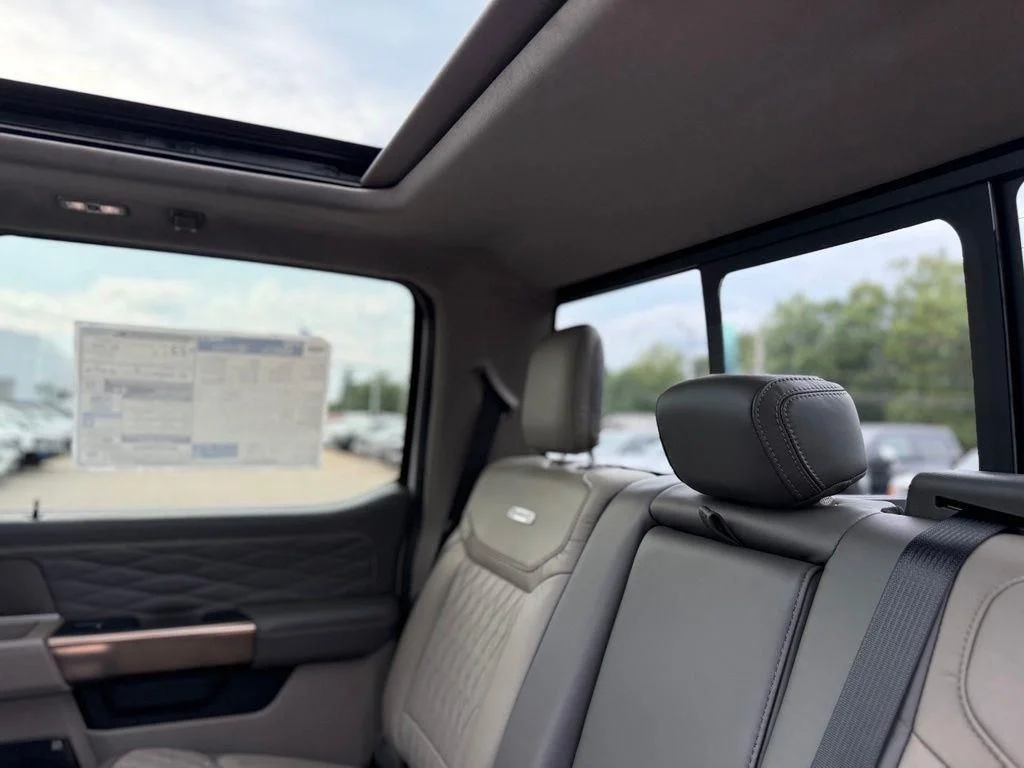 New 2026 Star White Metallic Tri-Coat Ford Platinum® image 30