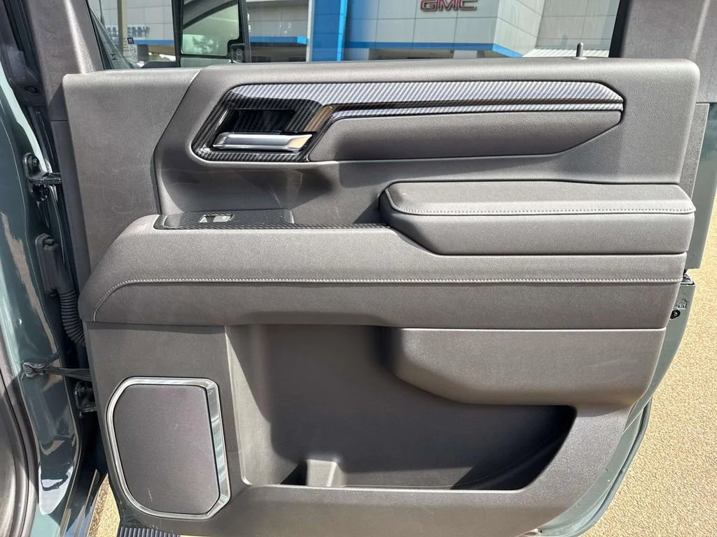 2025 Chevrolet Silverado 2500 HD LTZ - Photo 20