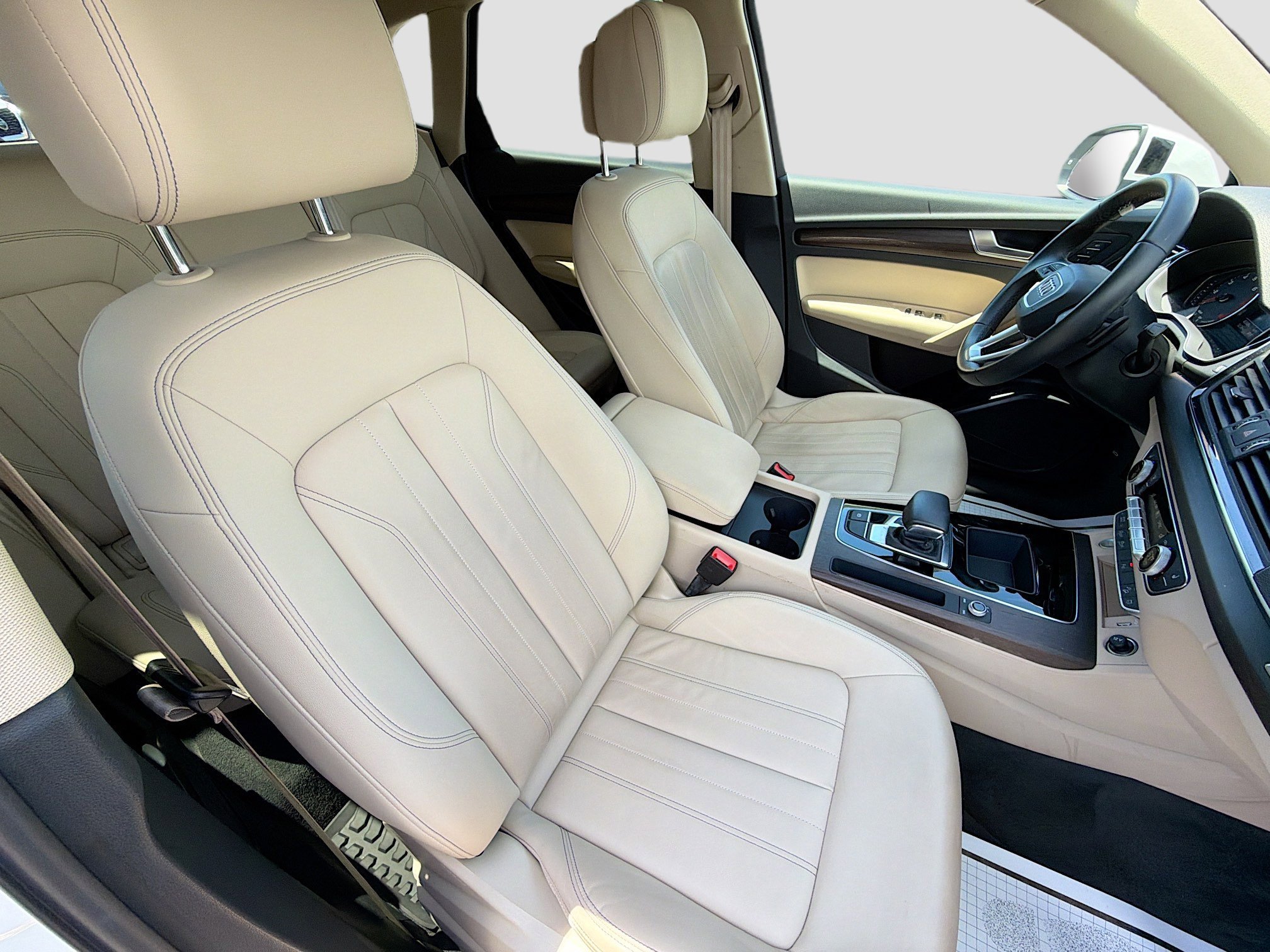 Used 2023 Ibis White Audi S line Premium image 14