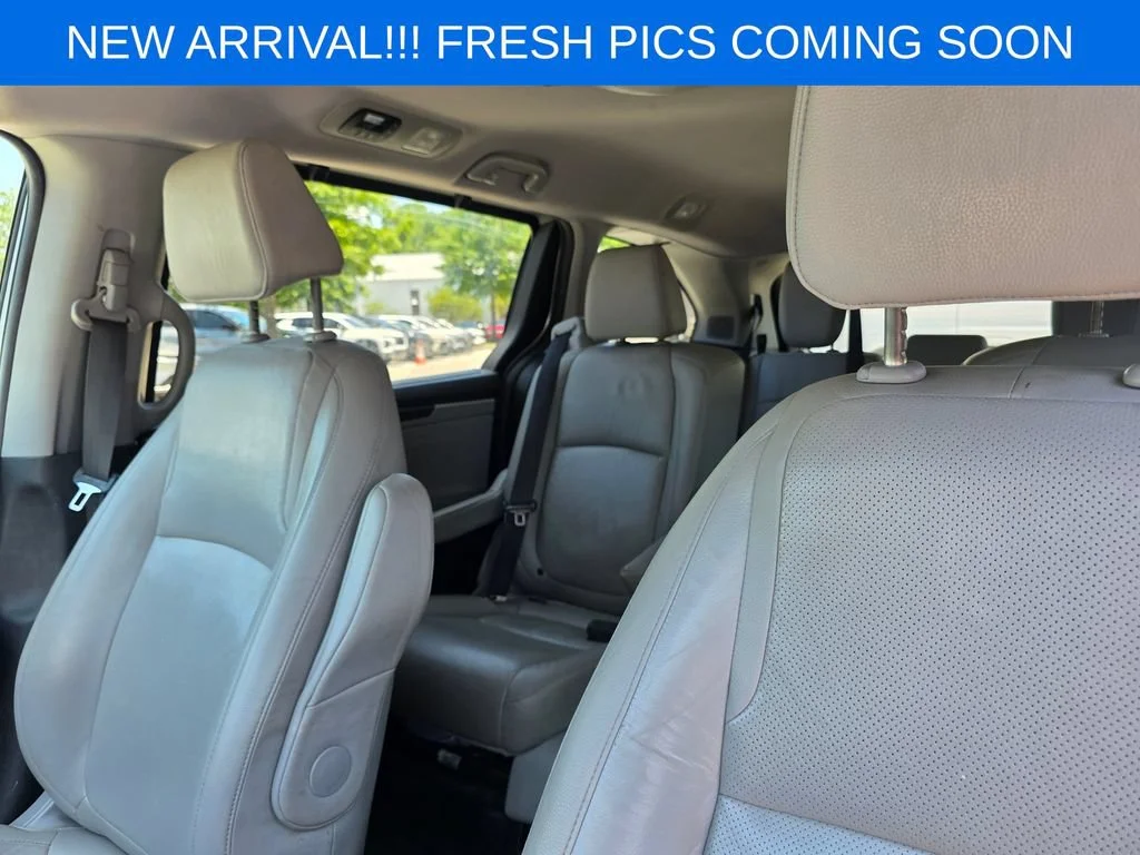 Used 2019 Silver Honda Elite image 8
