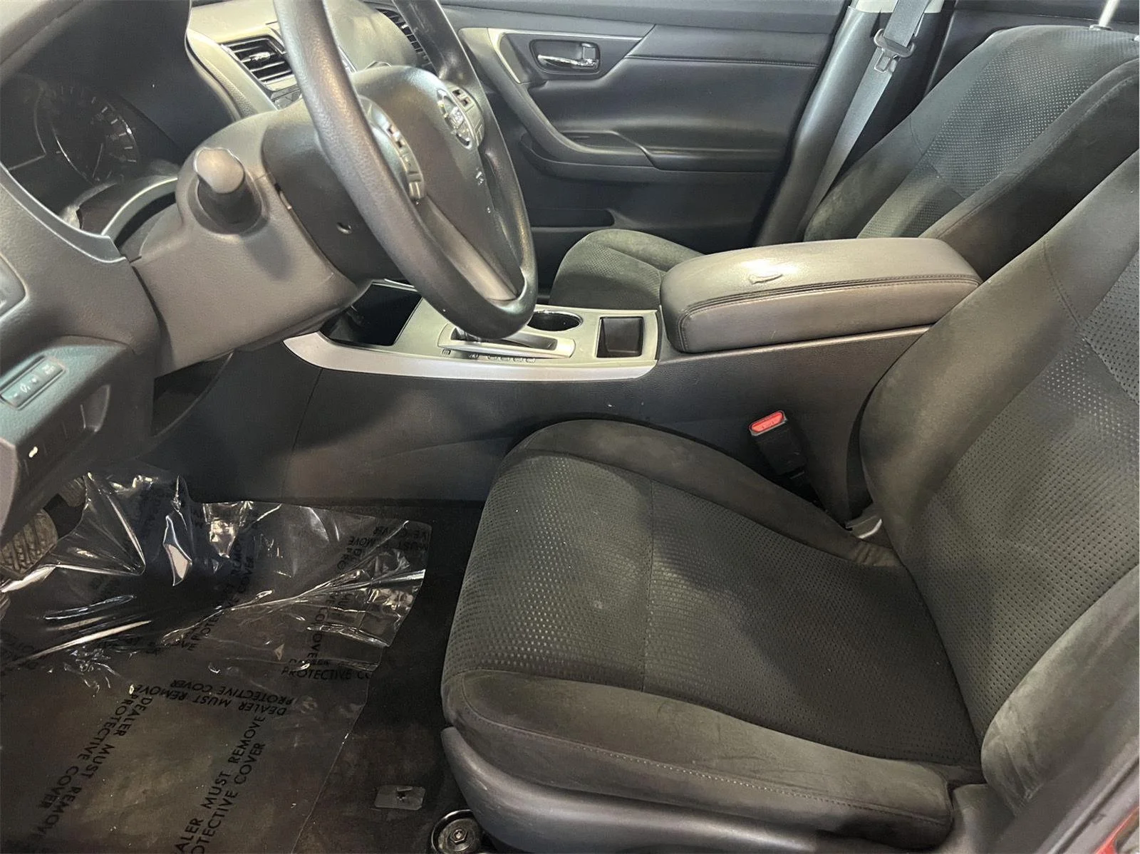 Used 2015 Cayenne Red Nissan 2.5 SV image 7