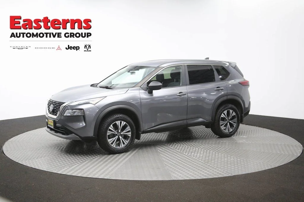 Used 2023 Gray Nissan SV image 57