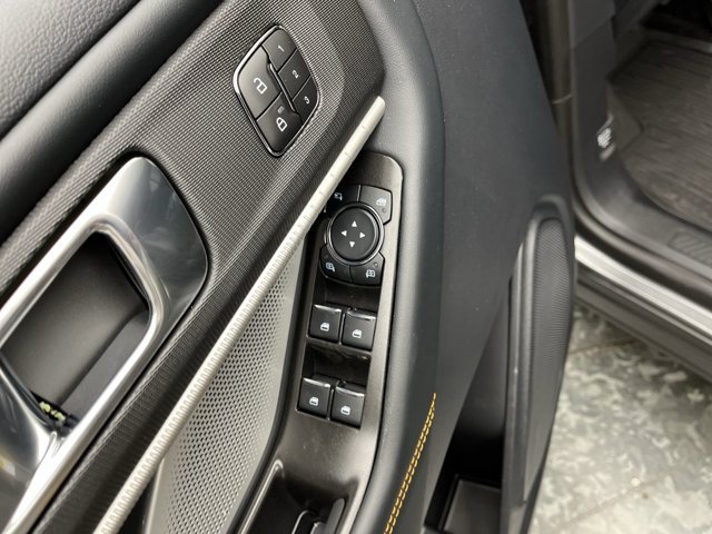 Used 2026 Carbonized Gray Metallic Ford Tremor image 10