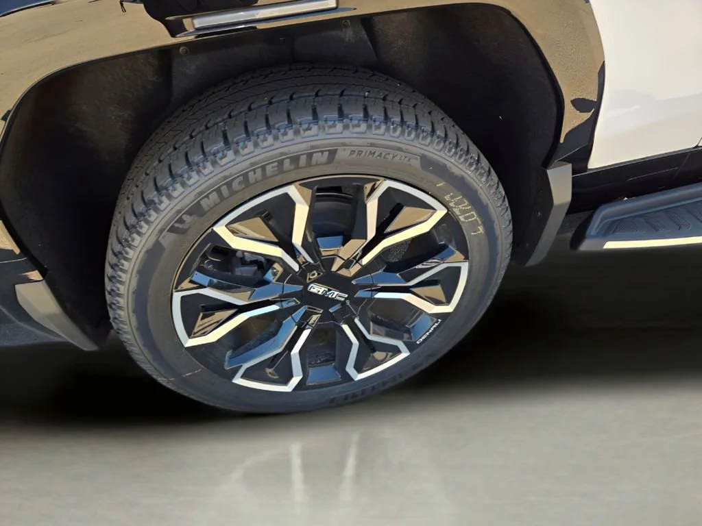 2025 GMC Sierra EV Denali - Photo 15