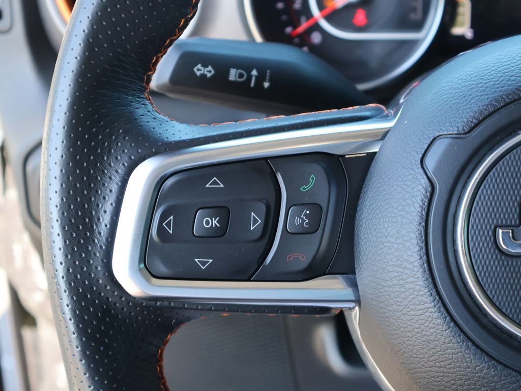 Used 2021 Granite Crystal Metallic Clearcoat Jeep Mojave image 33