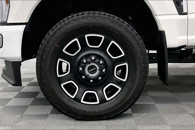 2024 Ford F-350 Super Duty Platinum - Photo 9