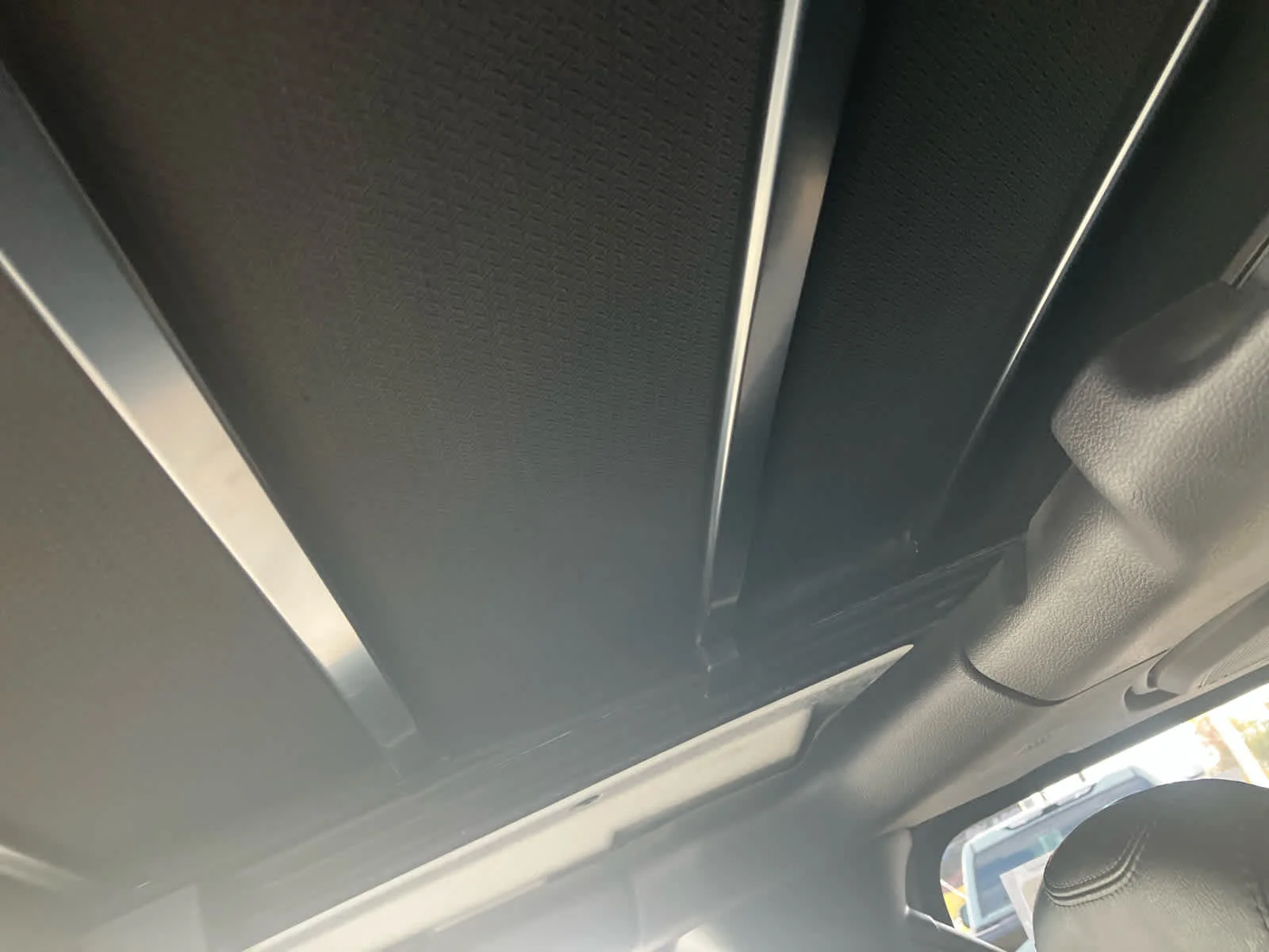Used 2023 Sting-Gray Clearcoat Jeep Sahara image 16