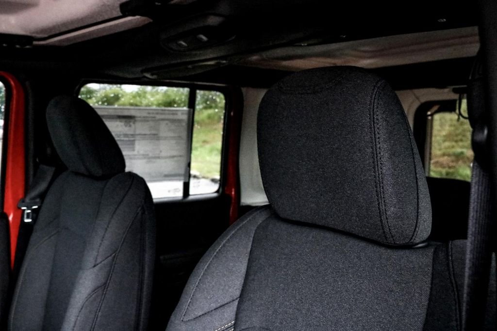 2025 Jeep Wrangler 4-Door Willys - Photo 9