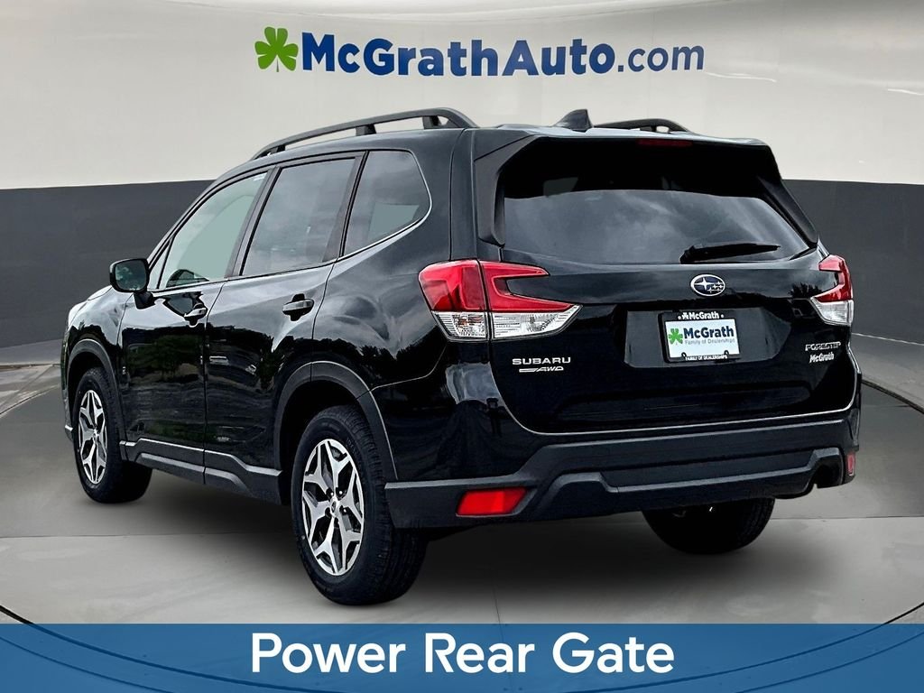 Used 2022 Black Subaru Premium image 5