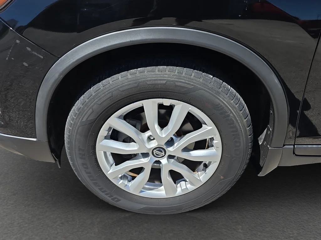 Used 2019 Black Nissan SV image 4