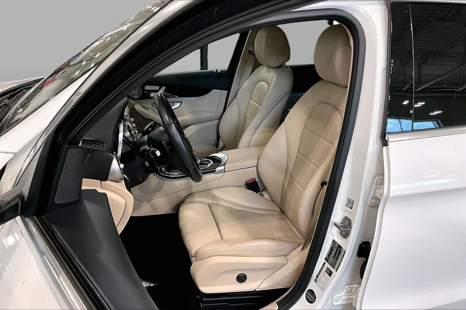 Used 2019 Polar White Mercedes-Benz GLC 300 image 8