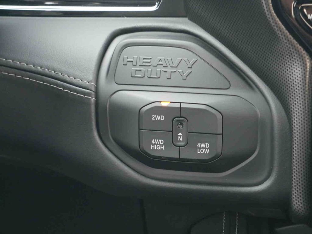 2026 RAM 3500 Limited - Photo 7