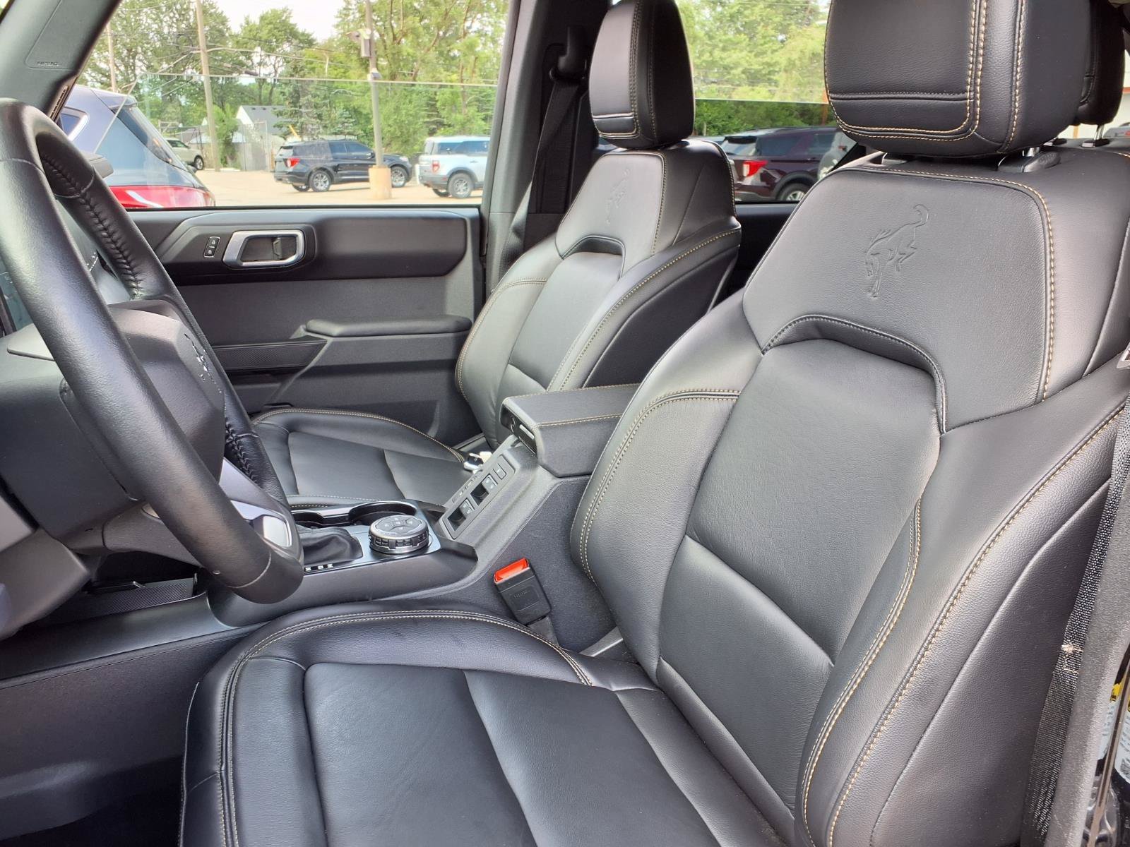 Certified Used 2025 Shadow Black Ford Badlands image 4