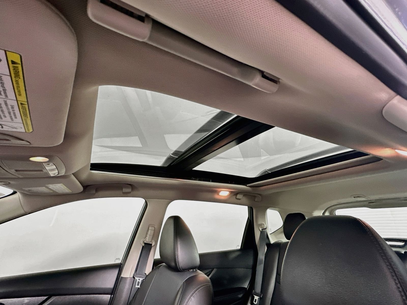 Used 2015 Gun Metallic Nissan SL image 23