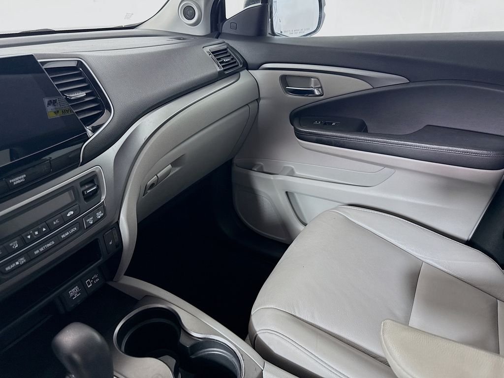 Used 2020 Gray Honda EX-L image 22